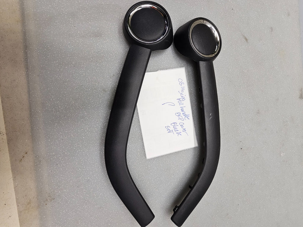 05-10 SCION TC RIGHT LEFT FRONT DOOR PANEL PULL HANDLE Grip COVER TRIM CAP BLACK