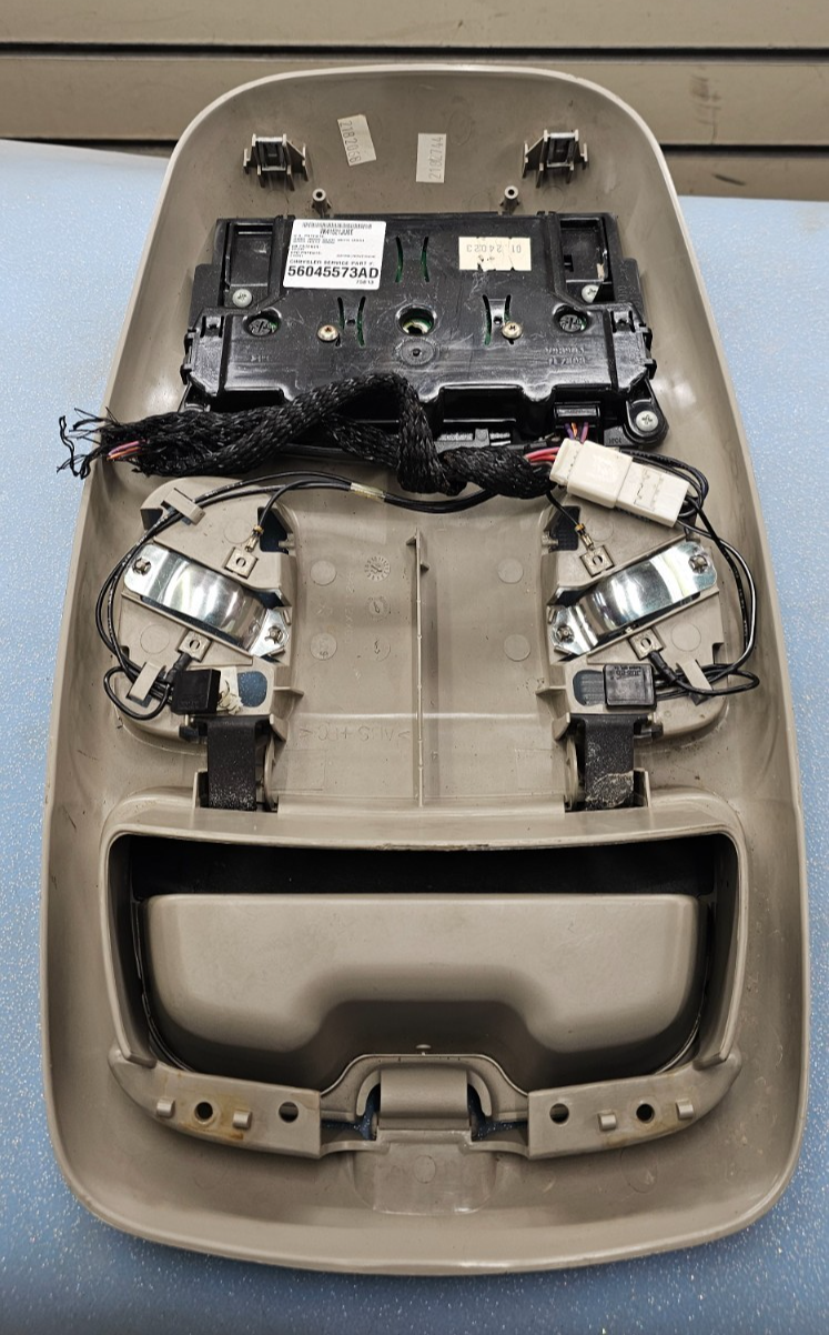 🔥02-05 Dodge Ram 1500 2500 3500 Overhead Console with Digital Display tan OEM