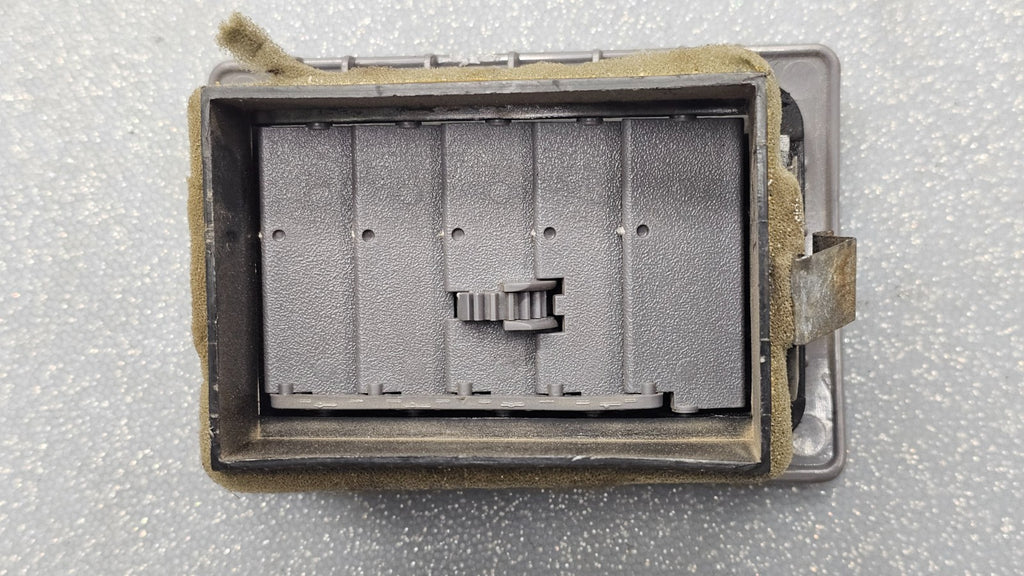🔥95-05 Chevrolet Cavalier Front Center Dashboard Air Vent Outlet Trim Gray OEM