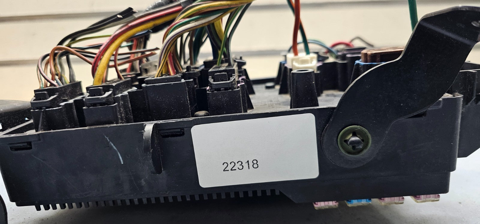 🔥05-07 FORD F250 F350 SUPERDUTY FUSE JUNCTION RELAY MODULE  BOX INTEGRATED