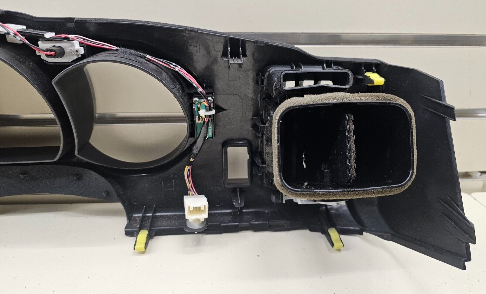 03-06 Toyota 4Runner Dash Speedometer Instrument Cluster Bezel Trim Panel Black