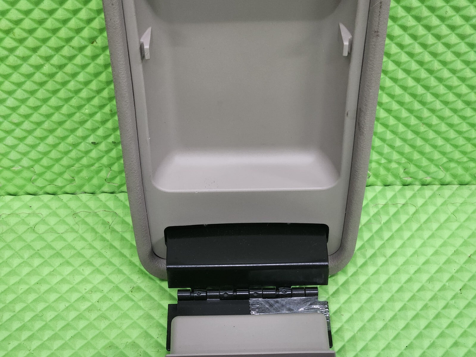 2010-2012 FORD FUSION Front Console Armrest Cover Lid Morad Parts GRAY
