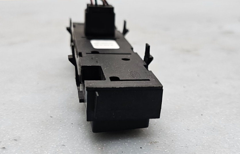 🔥2004-2007 Freestar Hazard Lights Emergency Flasher Switch Black OEM