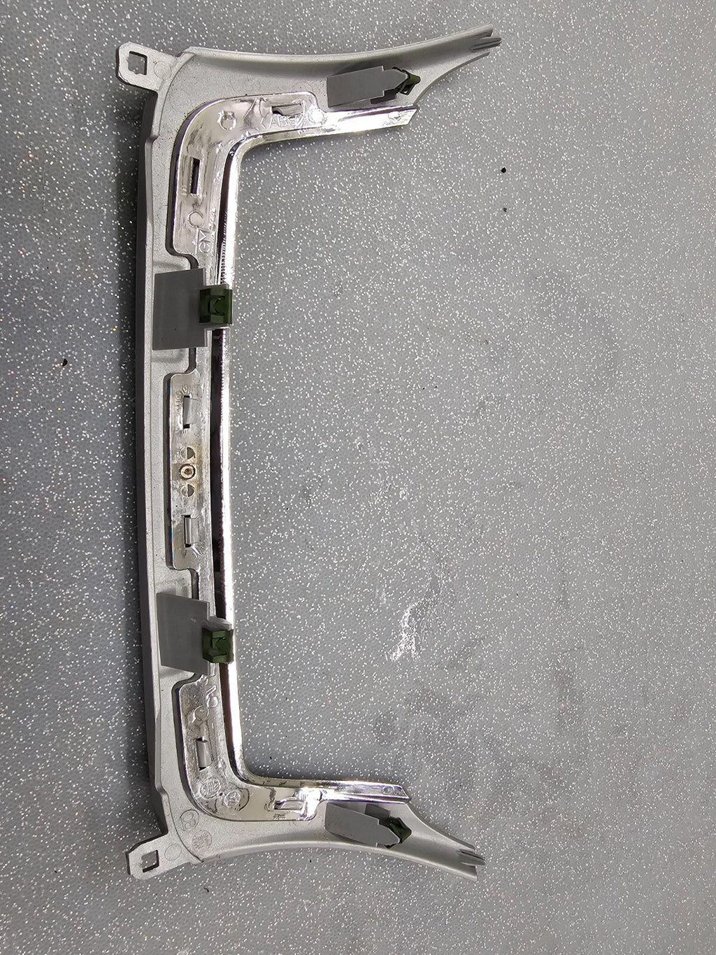 🔥08-12 Chevy MALIBU Center Dash Radio Bezel Panel UPPER Vent Trim SILVER B8