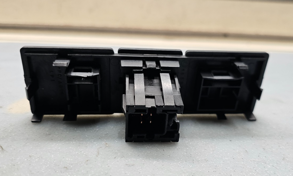 🔥95-00 Chevy GMC C/K Yukon Suburban Cargo Lamp Switch Bezel Assembly Black