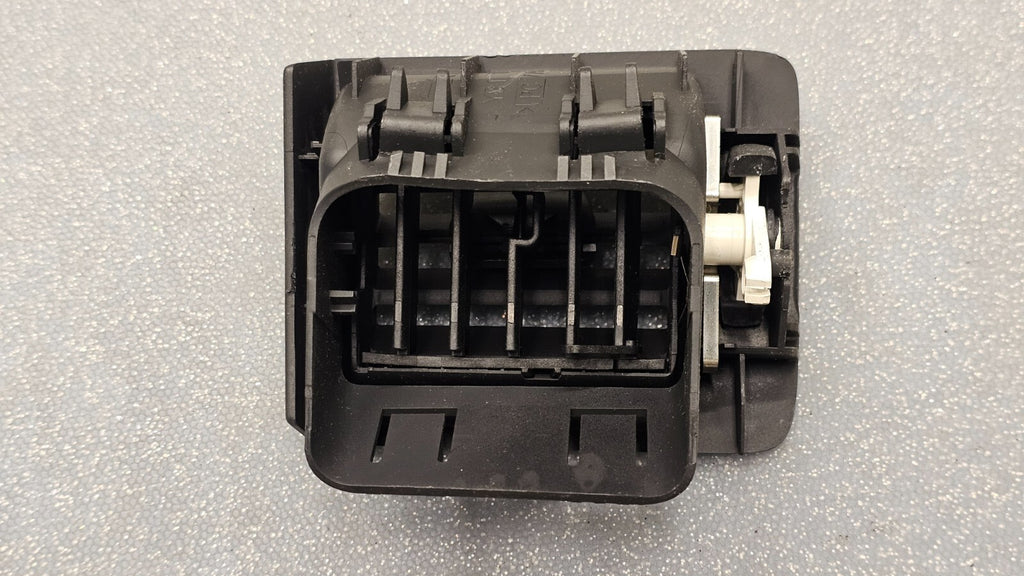 🔥04-11 Volvo S40 Front Left Driver Dash Air Vent A/C AC Heater Panel Black