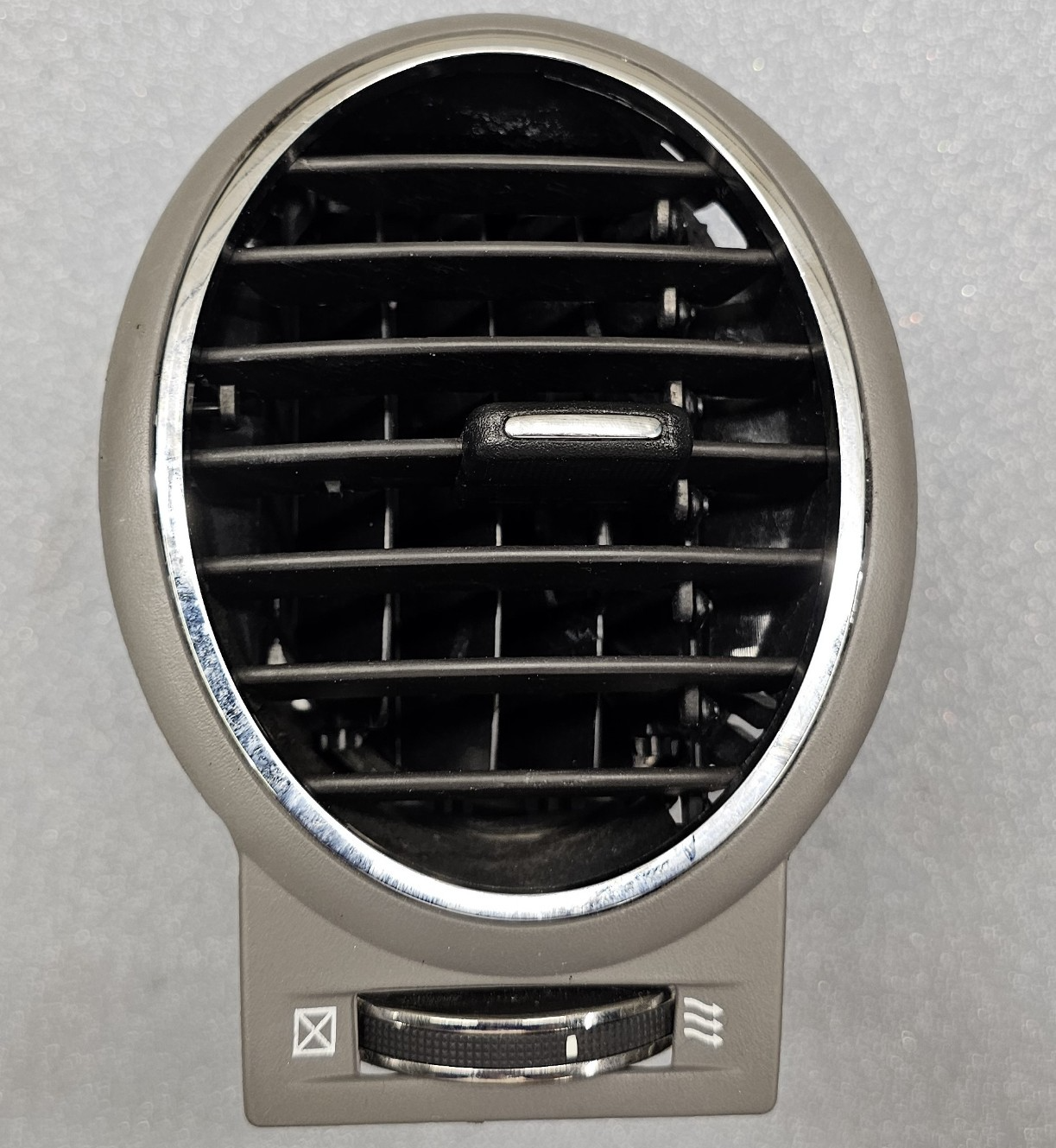 🔥08-12 Buick Enclave Dash Left Side A/C Air Vent Grill Grille Outer Tan/Silver