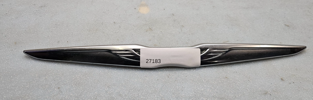 11-14 CHRYSLER 200 REAR TRUNK DECK DOOR EMBLEM BADGE LID NAMEPLATE LOGO MOLDING