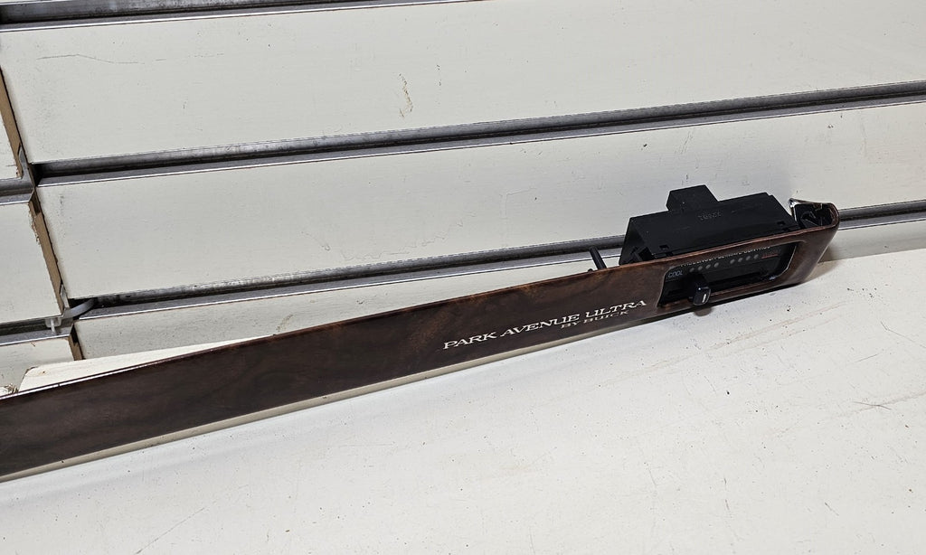 97-05 Buick Park Avenue Center Dash Heater Climate Control Bezel Trim Panel Wood