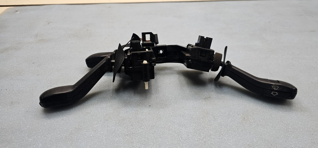 🔥1987-1999 BMW 318i 525i 740i Steering column switch bracket BLACK