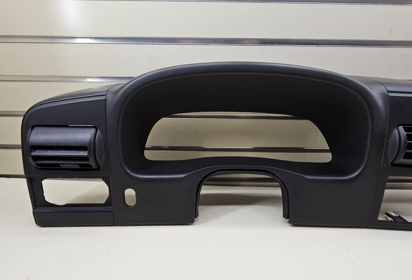 🔥05-07 Ford F250 Dash Instrument Cluster Speedo BEZEL Trim Panel Graphite C23