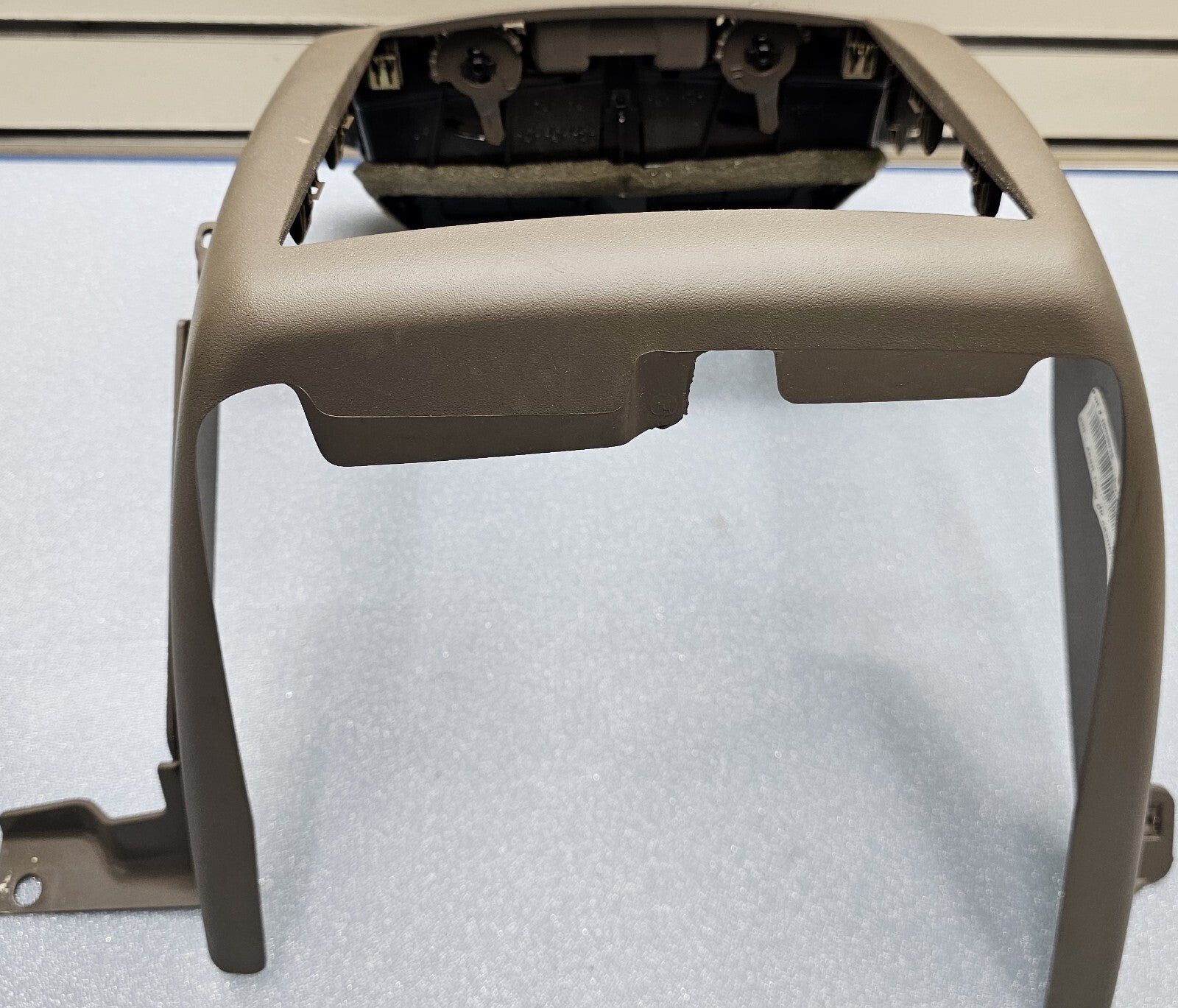 🔥04-07 Chevy MALIBU Dash Center Bezel Radio Climate Air Vents TRIM Tan B7