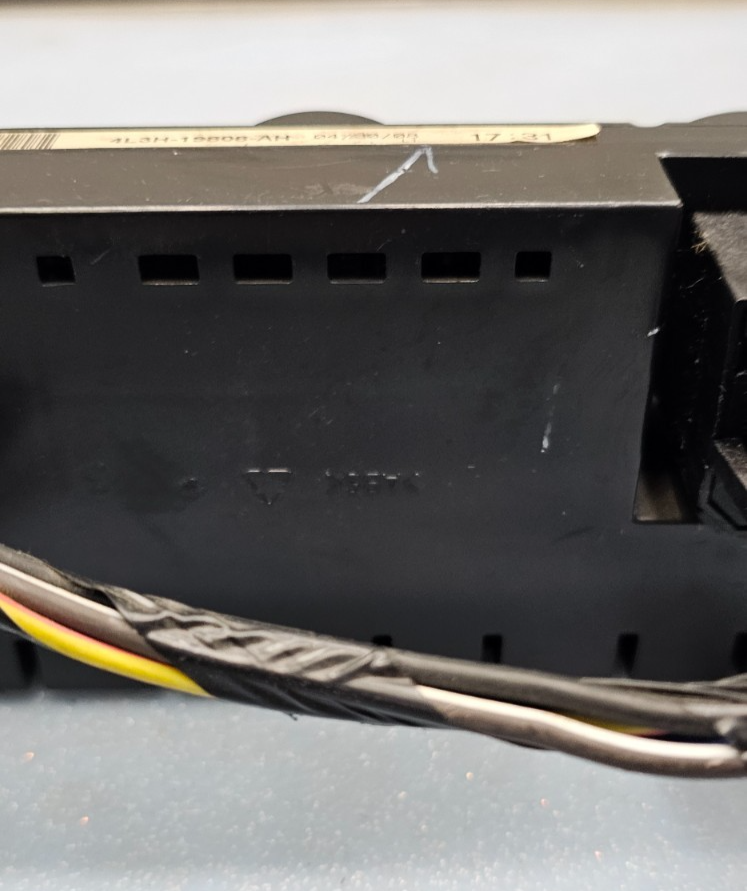 04-08 Ford F150 F250 F350 Dash AC A/C Heater Climate Control Temperature Black