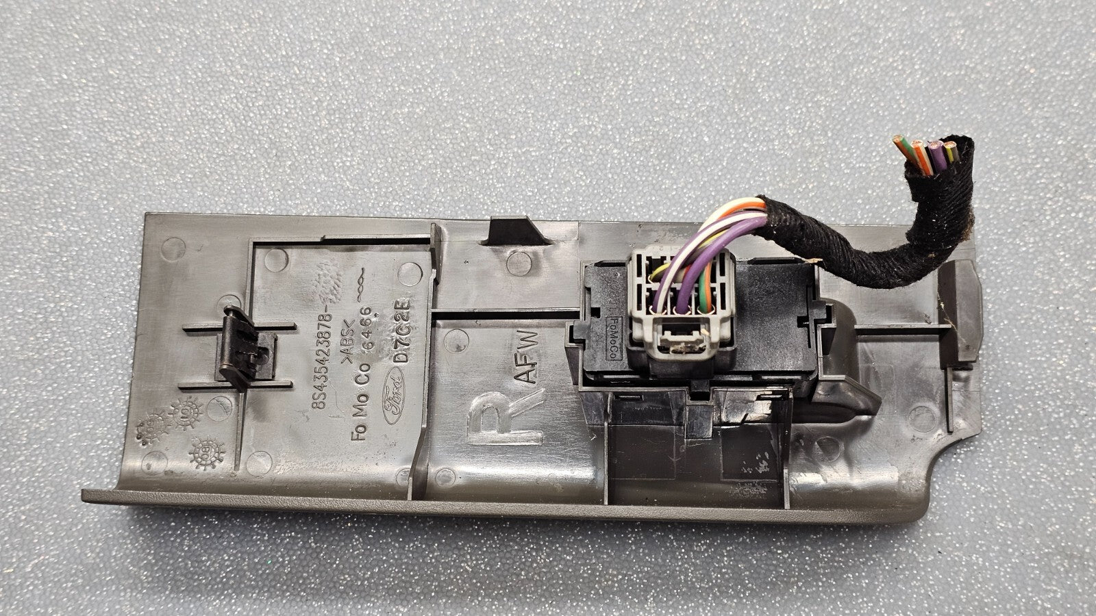 08-12 Escape Focus Front Right Passenger Door Power Window Switch Assembly Gray
