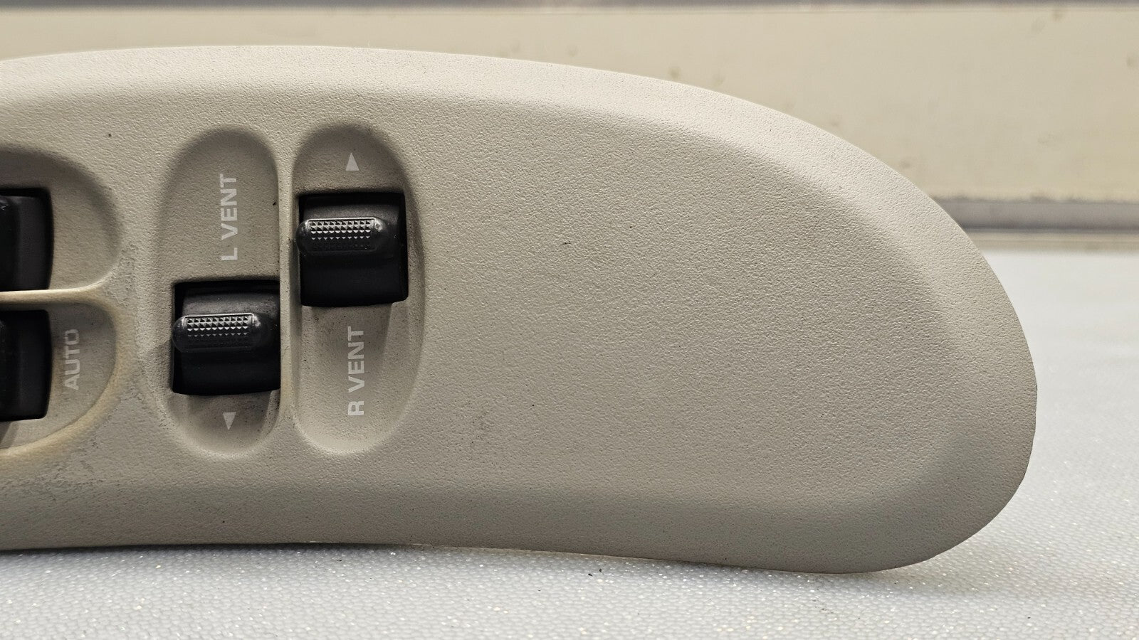 🔥04-07 CARAVAN TOWN COUNTRY DRIVER MASTER DOOR LOCK WINDOW CONTROL SWITCH TAN