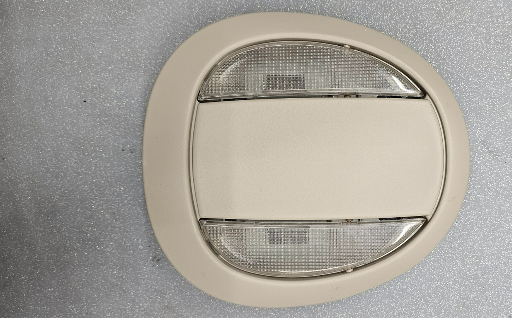 🔥01-07 Grand Caravan Town Country Overhead Console Dome Map light Assembly Tan