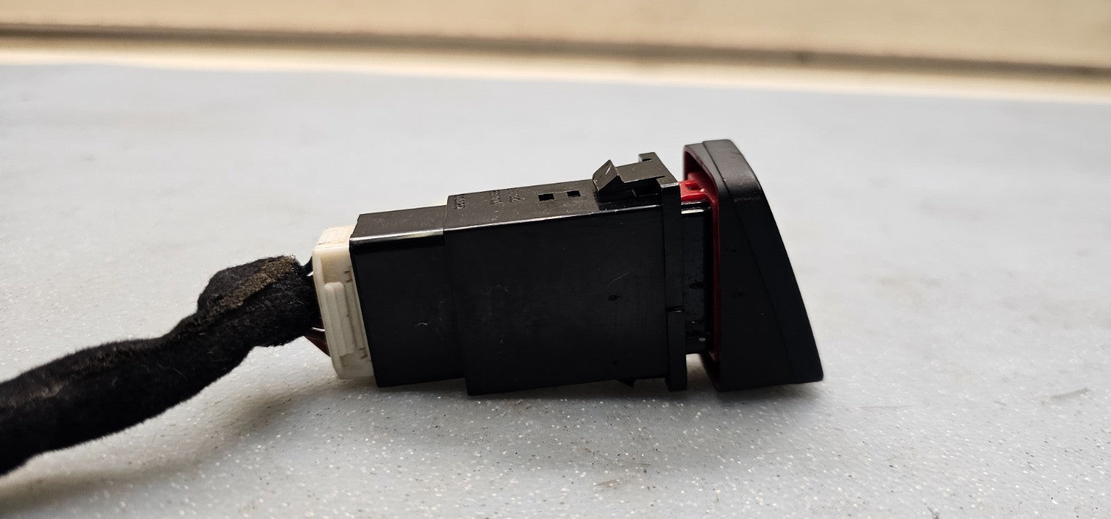 🔥06-08 SONATA Hazard Light Dash Flasher Warning Emergency Switch Button black