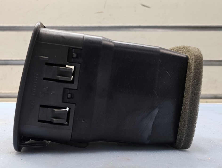 🔥99-06 Silverado Sierra Right Passenger Dash A/C HVAC AC Heater Air Vent Black