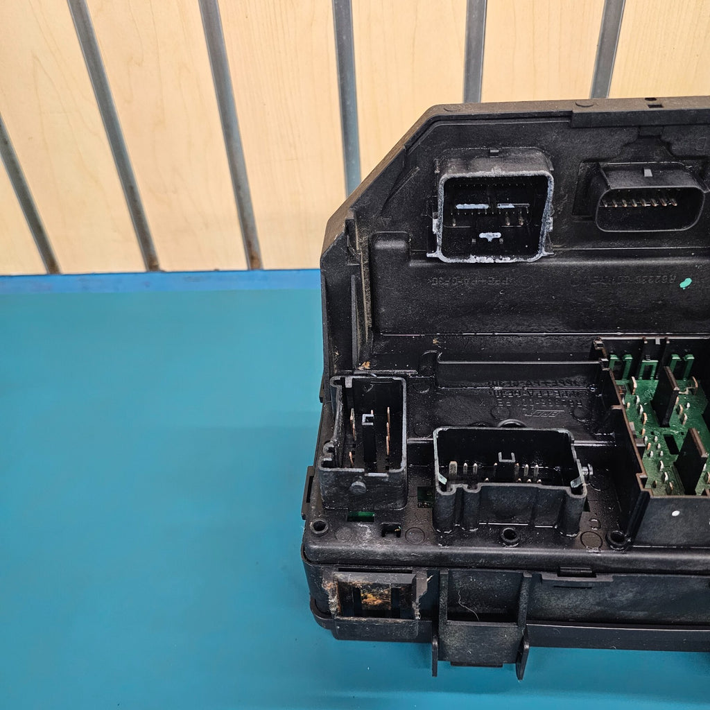 🔥2013 DODGE GRAND CARAVAN TOWN & COUNTRY TIPM FUSE BOX BCM POWER MODULE RELAY