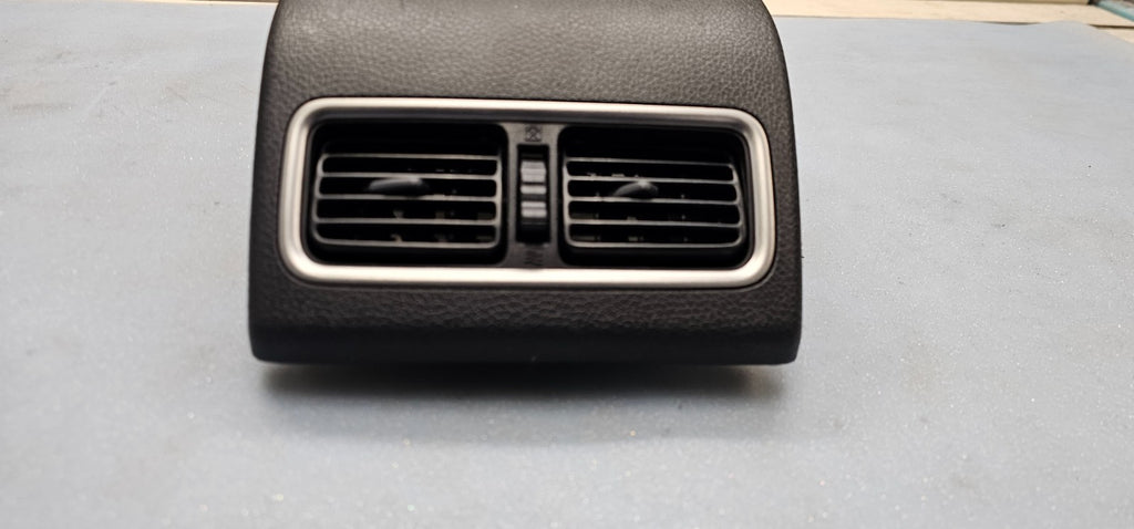 03-06 Infiniti G35 Sedan Center Console Rear Heater AC A/C Air Vent Bezel Black