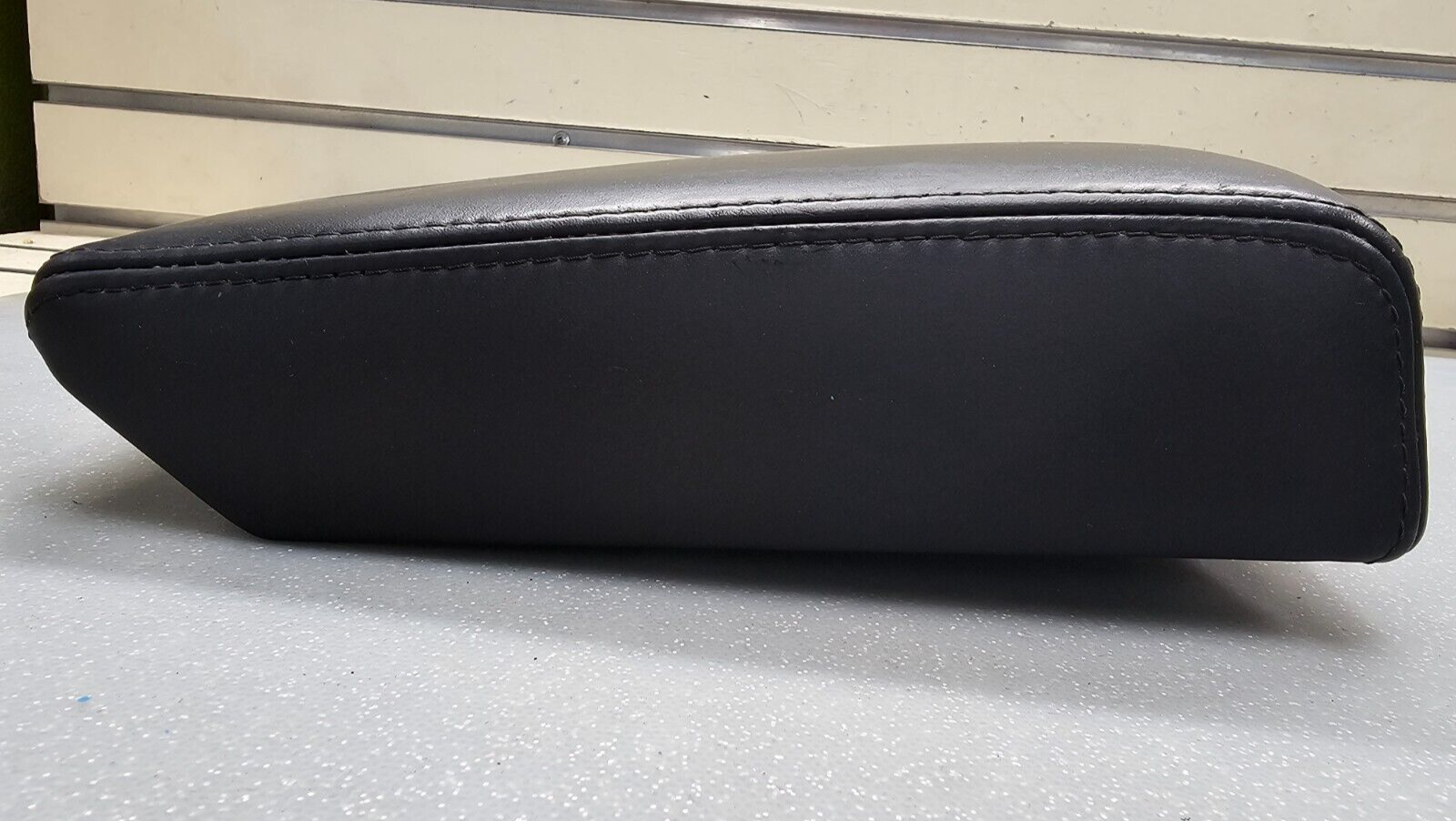 🔥05-10 JEEP COMMANDER GRAND CHEROKEE CENTER CONSOLE ARM REST LID TOP PAD BLACK