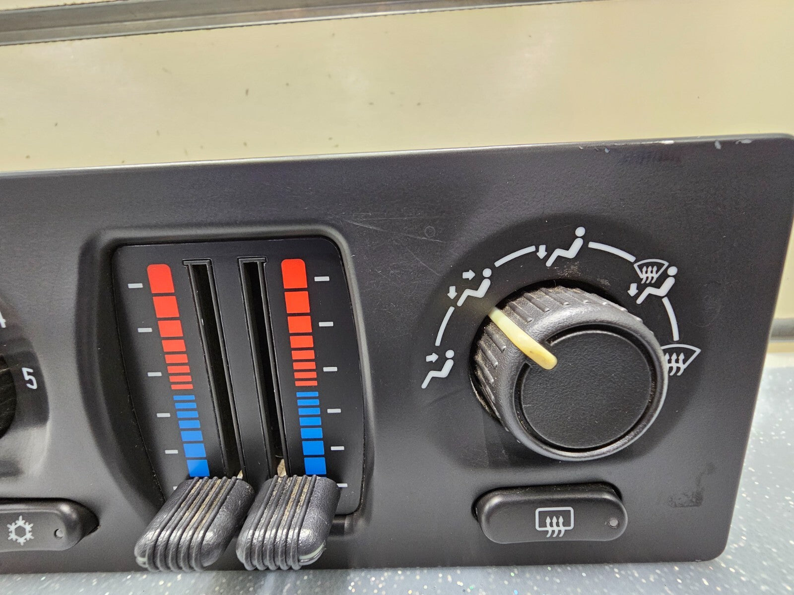 🔥03-09 Silverado SIERRA TRAILBLAZER Heater AC Climate Control Manual w/DEFROST