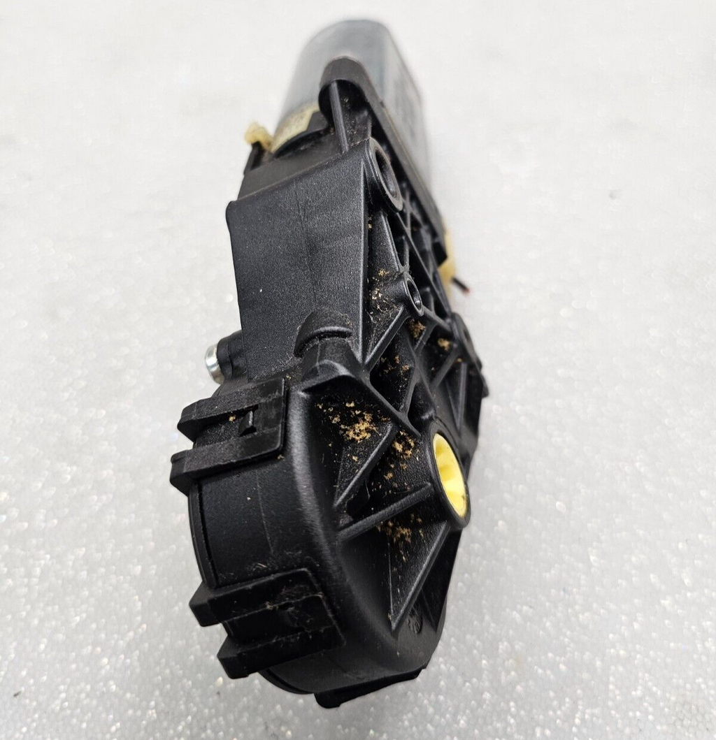 04-15 Titan Armada Left driver seat adjustment motor Recline Regulator Assembly