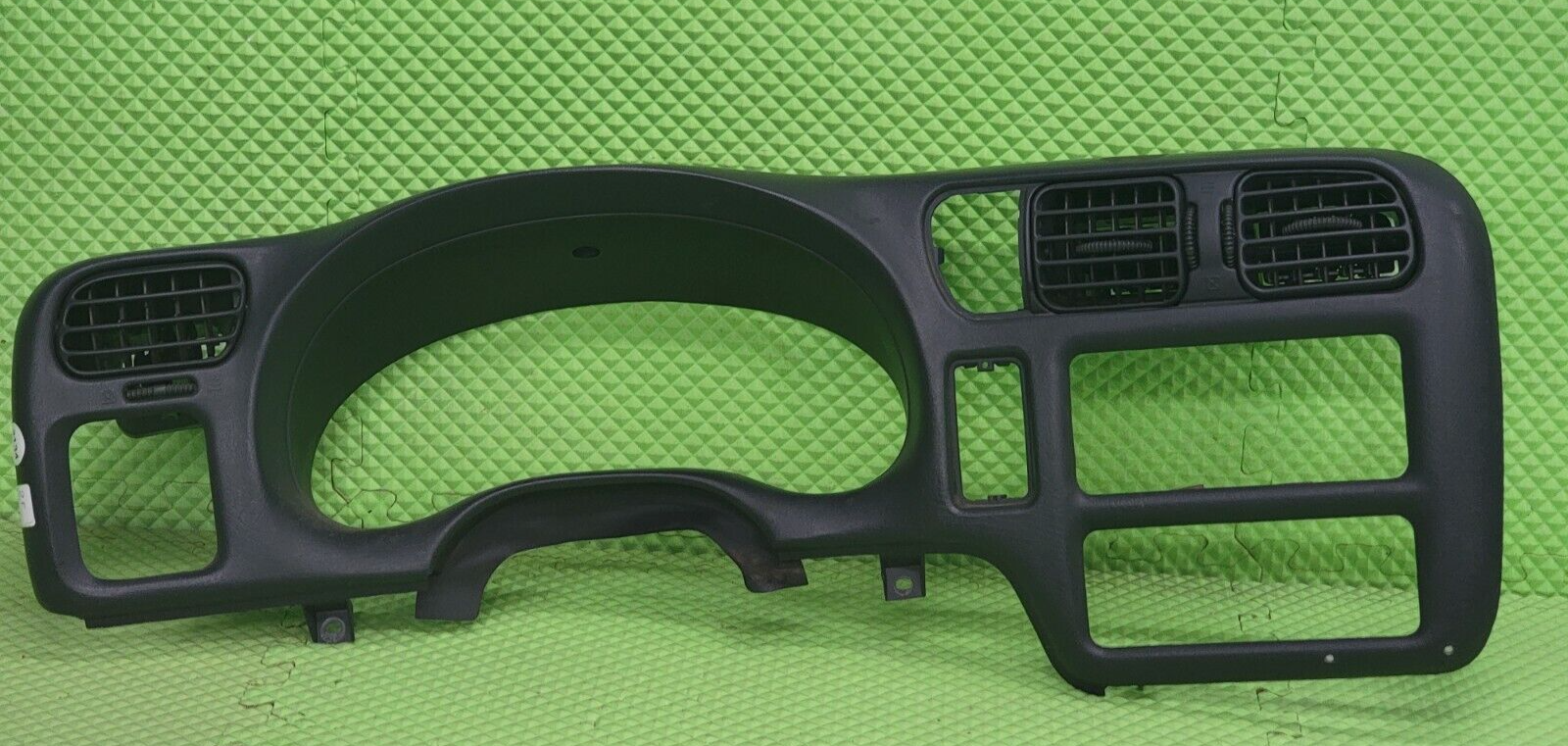 🔥98-04 BLAZER S10 JIMMY SONOMA Cluster Dash Radio Bezel graphite  C8