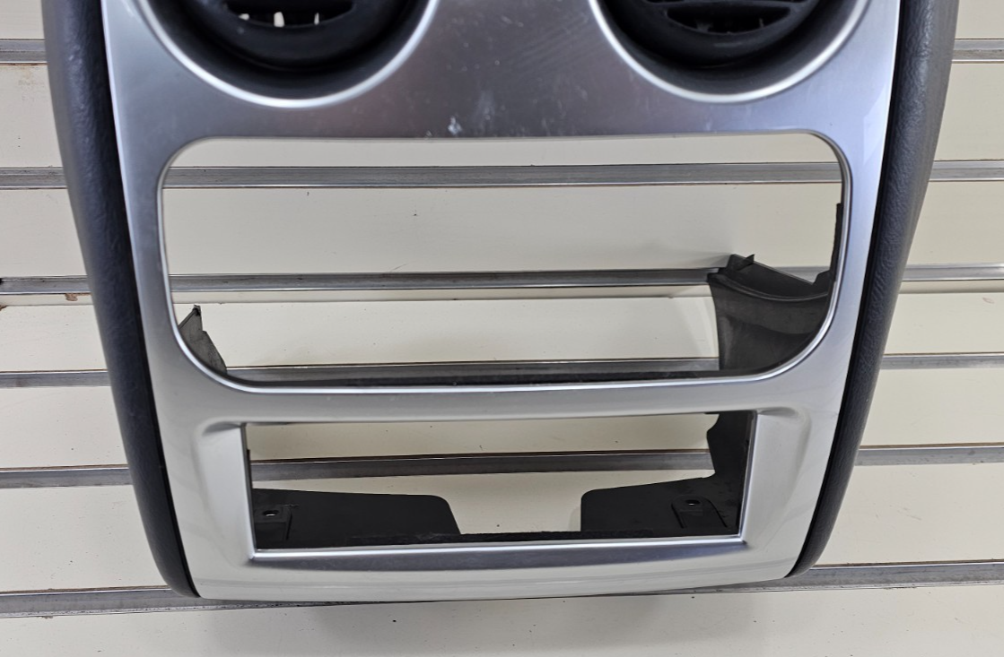 🔥2003-2005 Stratus 2DR Sebring Coupe Radio Dash Trim Bezel Cover Dash Vent OEM