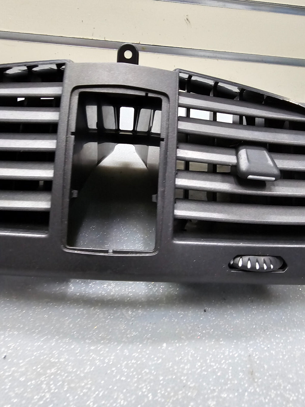 🔥07-09 Cadillac SRX Center Dash A/C Heater Air Vent Assembly Chrome Trim OEM