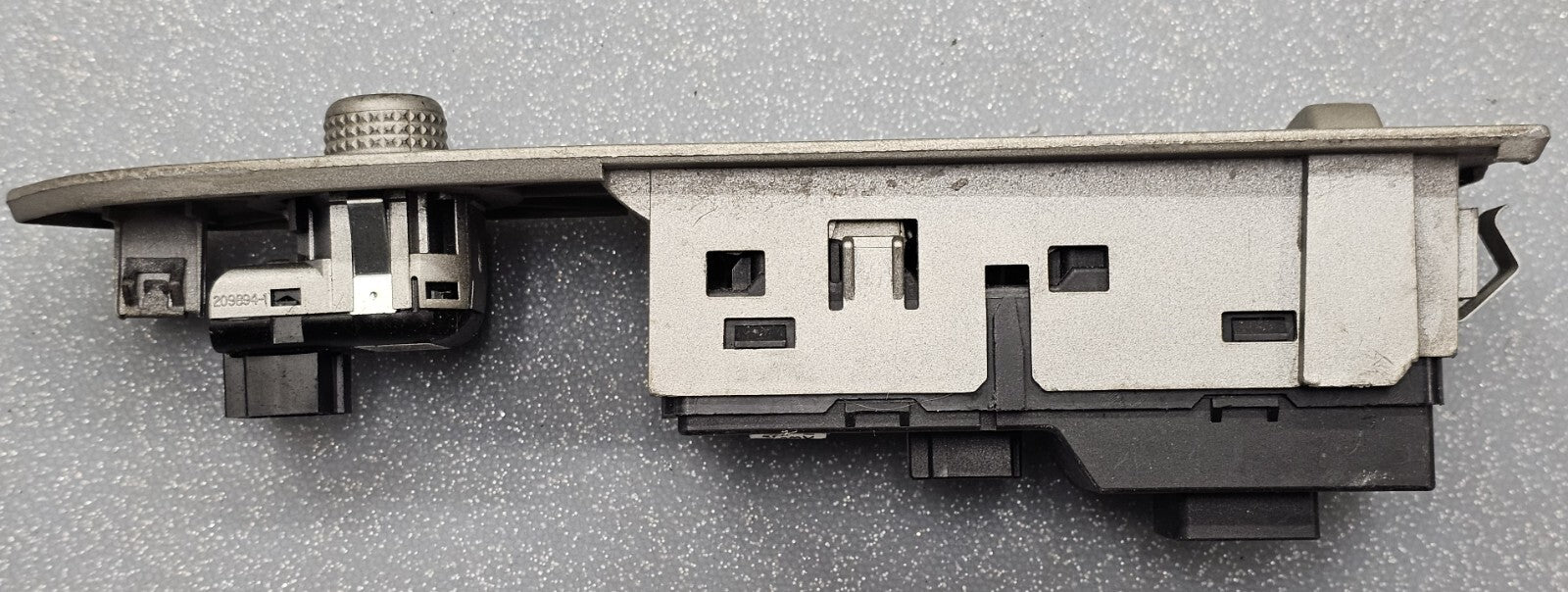 06-10 Navigator MKZ Driver Master Power Window Switch Regulator Assembly Silver