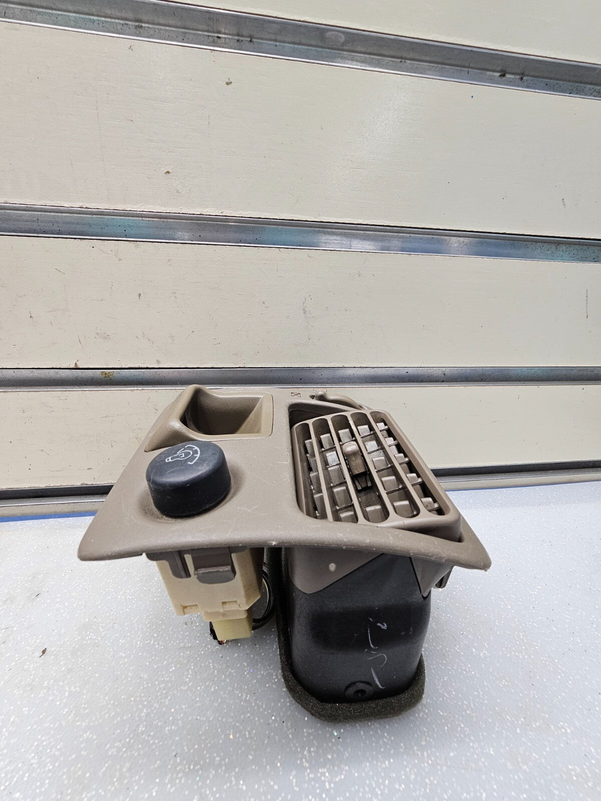 🔥98-02 TOYOTA COROLLA DRIVER SIDE DASH AC AIR VENT & DIMMER SWITCH OEM DARK TAN