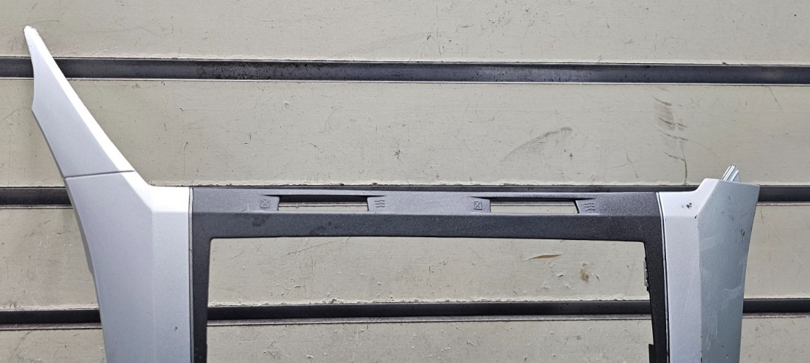 🔥09-12 Chevrolet Traverse Center Dash Radio Climate Control Cover Bezel silver