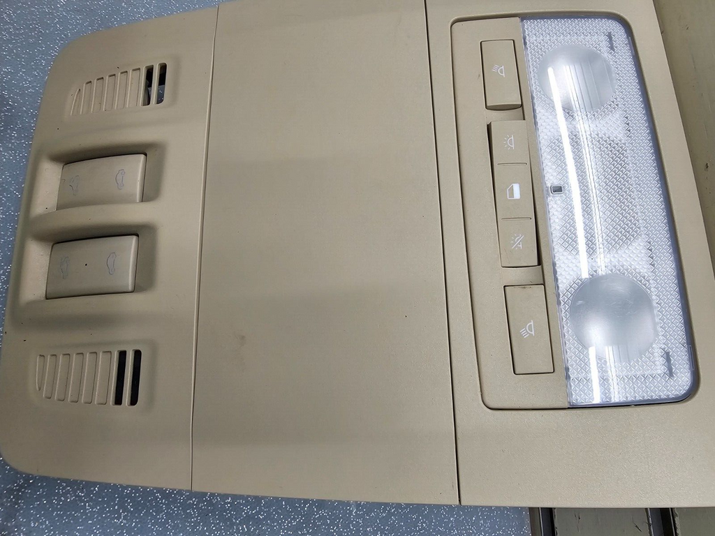 12-17 Buick Verano Front Overhead Console Dome Light Lamp Unit Assembly Tan OEM