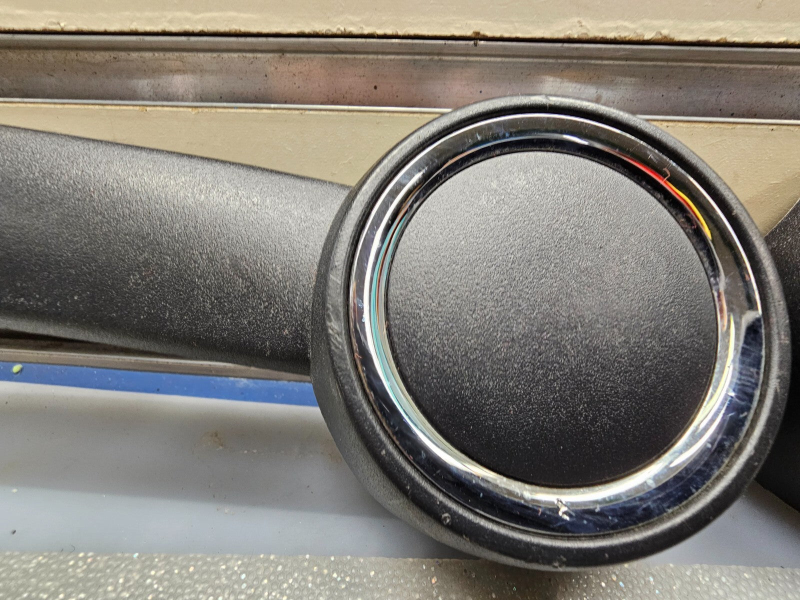 05-10 SCION TC RIGHT LEFT FRONT DOOR PANEL PULL HANDLE Grip COVER TRIM CAP BLACK
