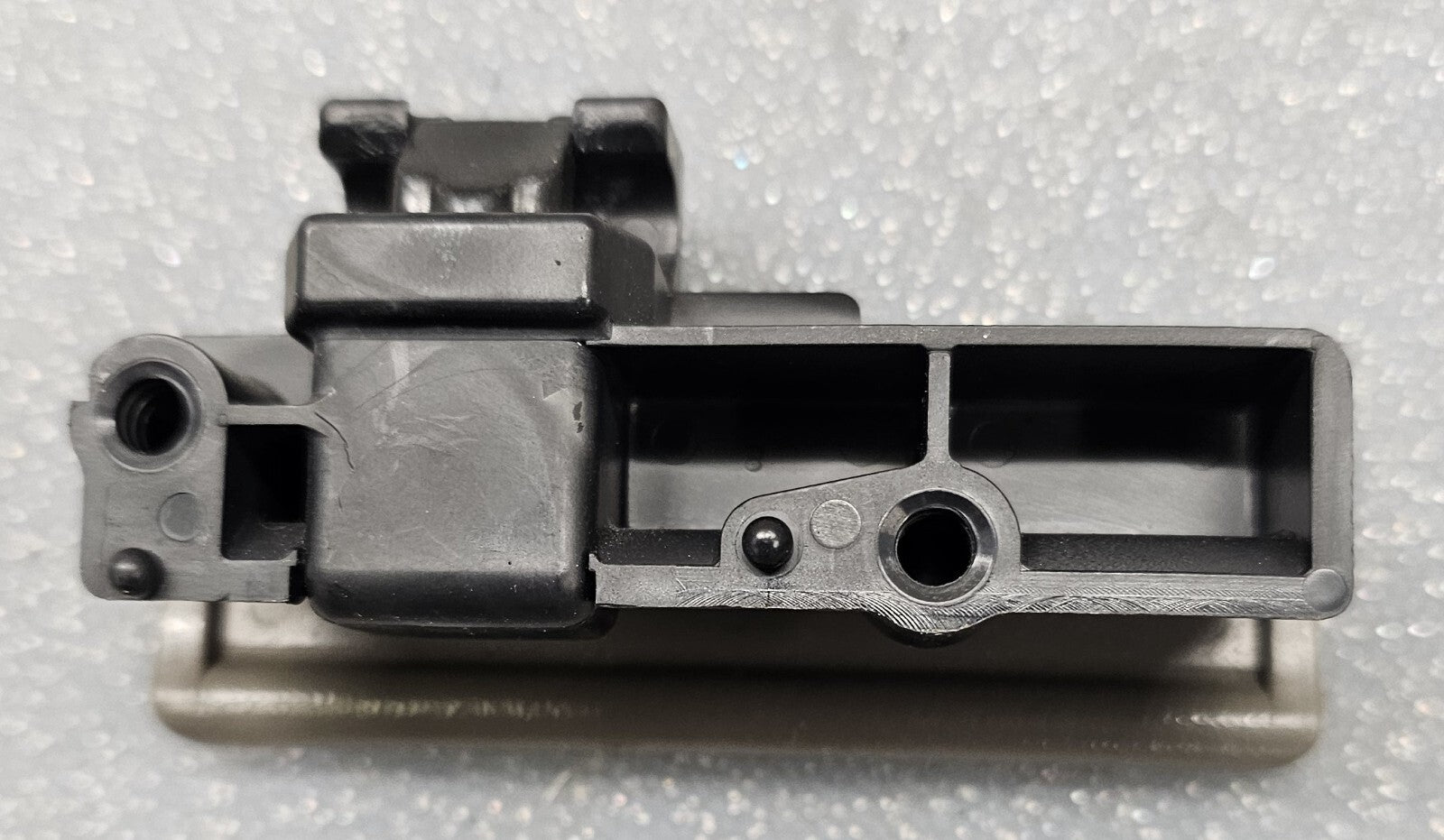 95-06 Nissan Sentra 95-98 200SX 240SX Glove Box Compartment Lock Latch Assembly