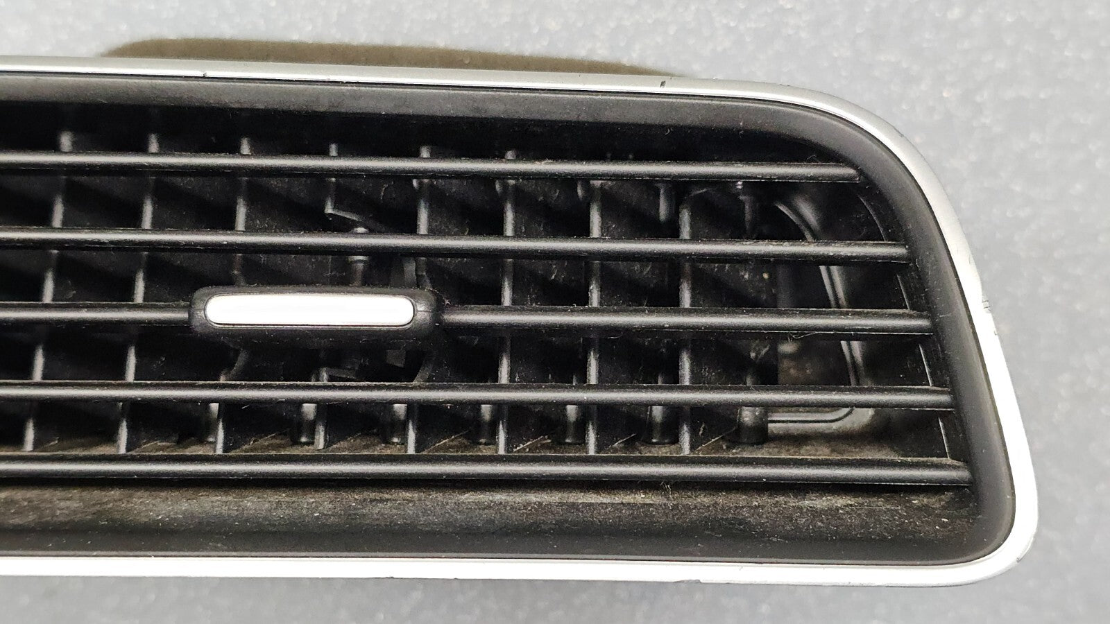 🔥16-19 VW PASSAT DASH RIGHT PASSENGER AIR VENT HEATER CONDITIONING BLACK/SILVER
