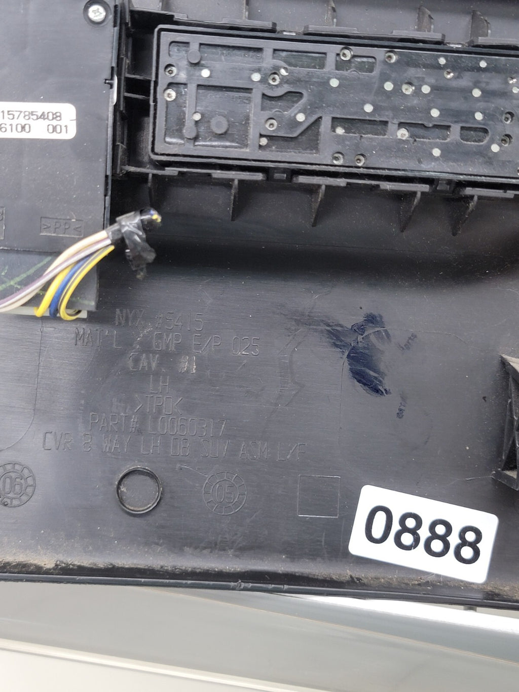 07-14 Chevy Tahoe Escalade Driver Left Side Seat Switch Valance L0060317 BLACK