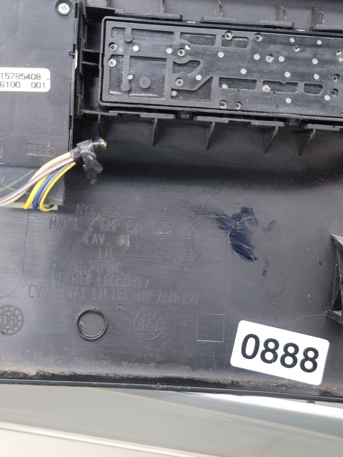 07-14 Chevy Tahoe Escalade Driver Left Side Seat Switch Valance L0060317 BLACK