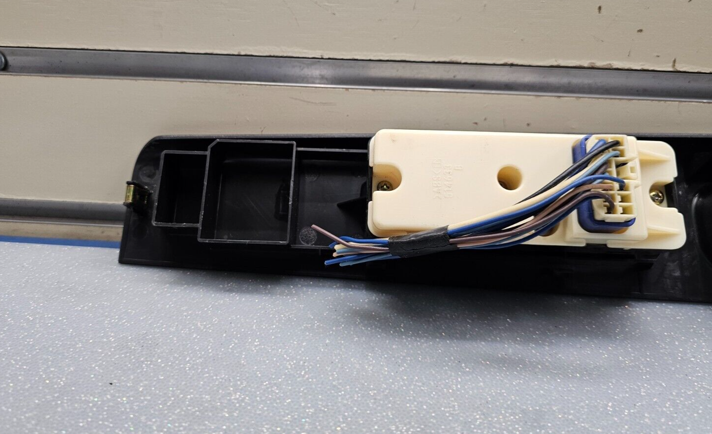 🔥04-12 Colorado Canyon Front Right Passenger Window Control Power Switch Black