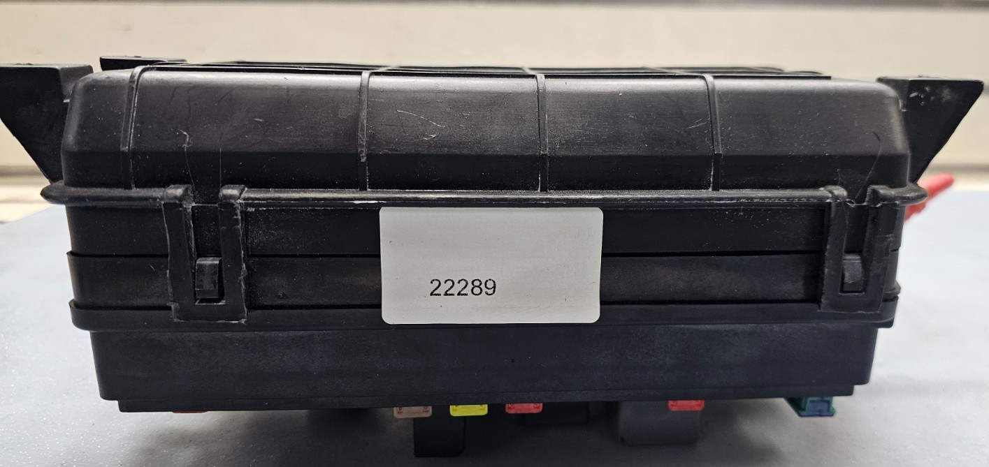 🔥08-11 Buick Lucerne/Cadillac DTS Rear Fuse Box Under Seat Fusebox Module OEM