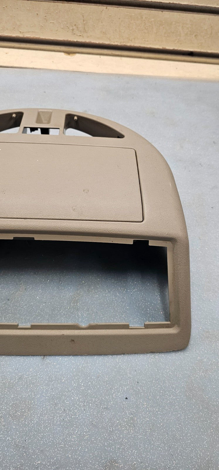 🔥04-08 Armada QX56 Overhead Console Dome Light Lamp Sun Roof Storage Tan