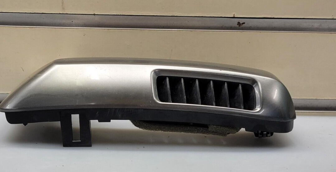 🔥2014-2019 CHEVROLET SILVERADO FRONT RIGHT DASH TRIM PANEL MOULDING silver