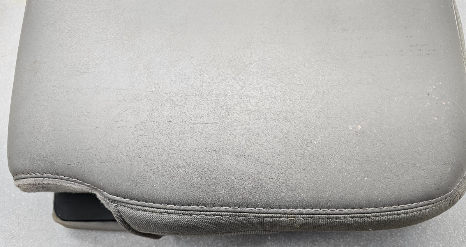 🔥02-08 Dodge RAM Center Console Jump Seat ARMREST Lid Leather/Cloth Gray JS7