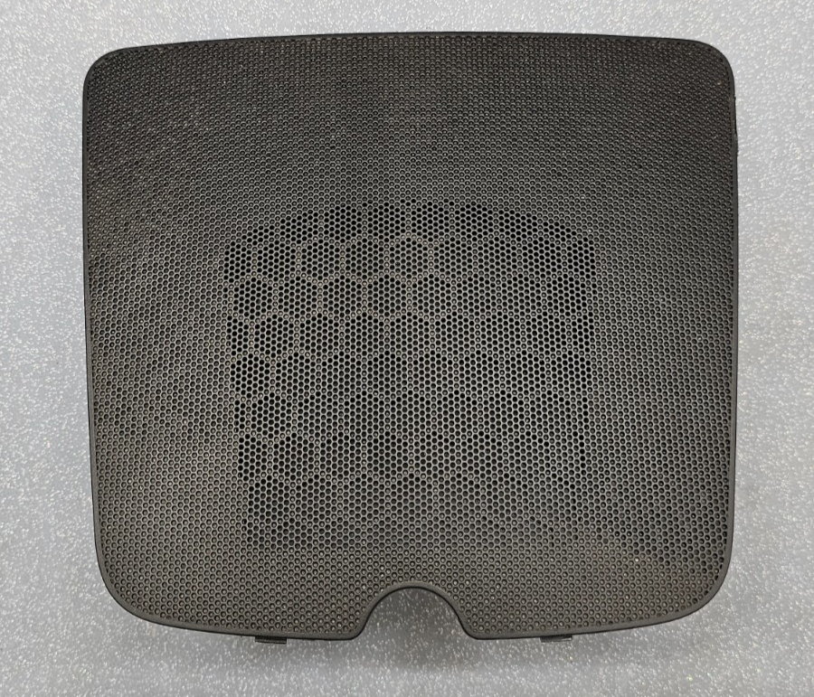🔥08-10 Vue Center Dash Instrument Panel Upper Speaker Cover Trim Grille Black