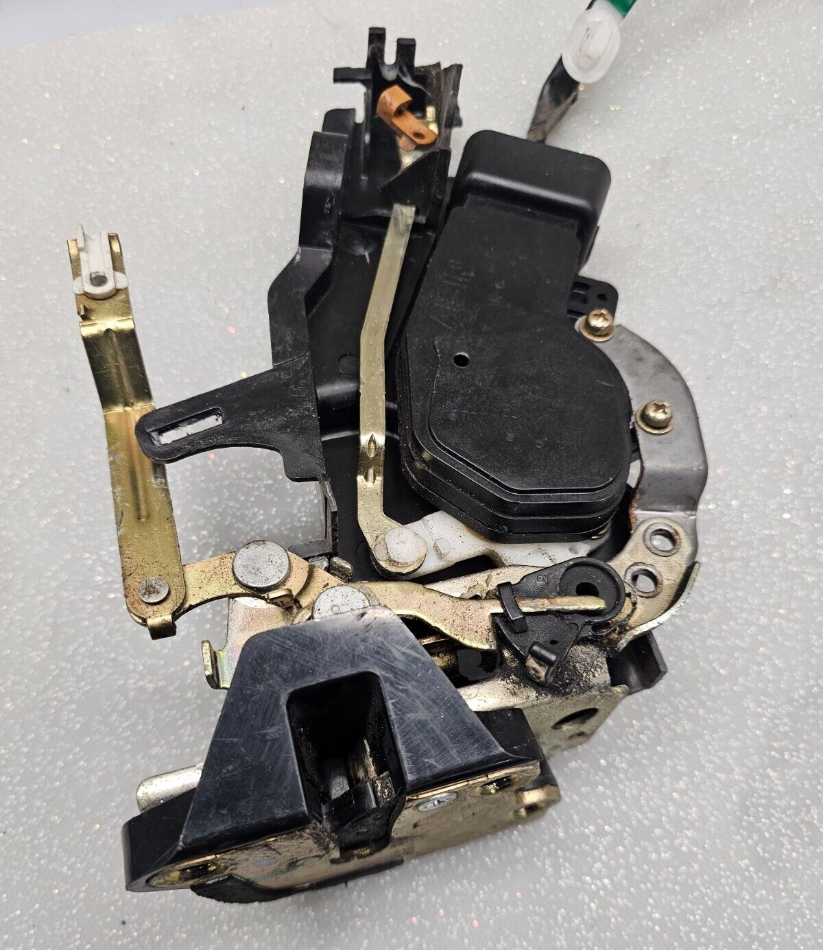 🔥97-01 Toyota Camry Rear Driver Power Door Lock Actuator Latch Assembly