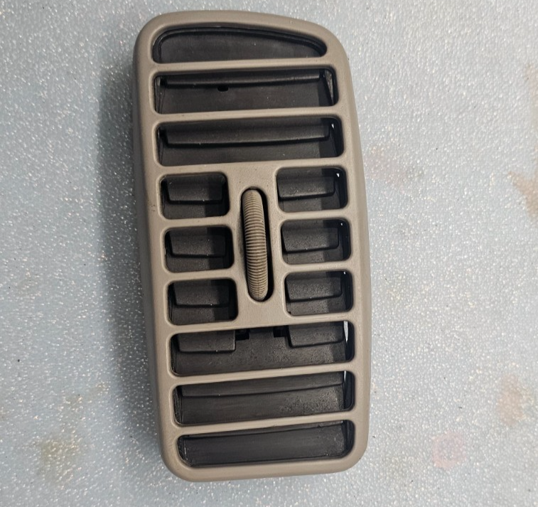 🔥97-05 Buick Park Avenue Dash Right Passenger AC A/C HVAC Air Vent Heater Tan