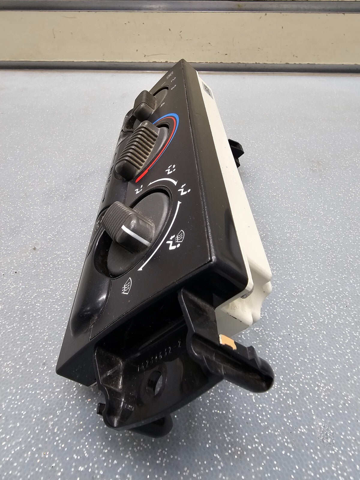 🔥99-02 Silverado Sierra Dash A/C Heater Climate Control Temperature Conditioner