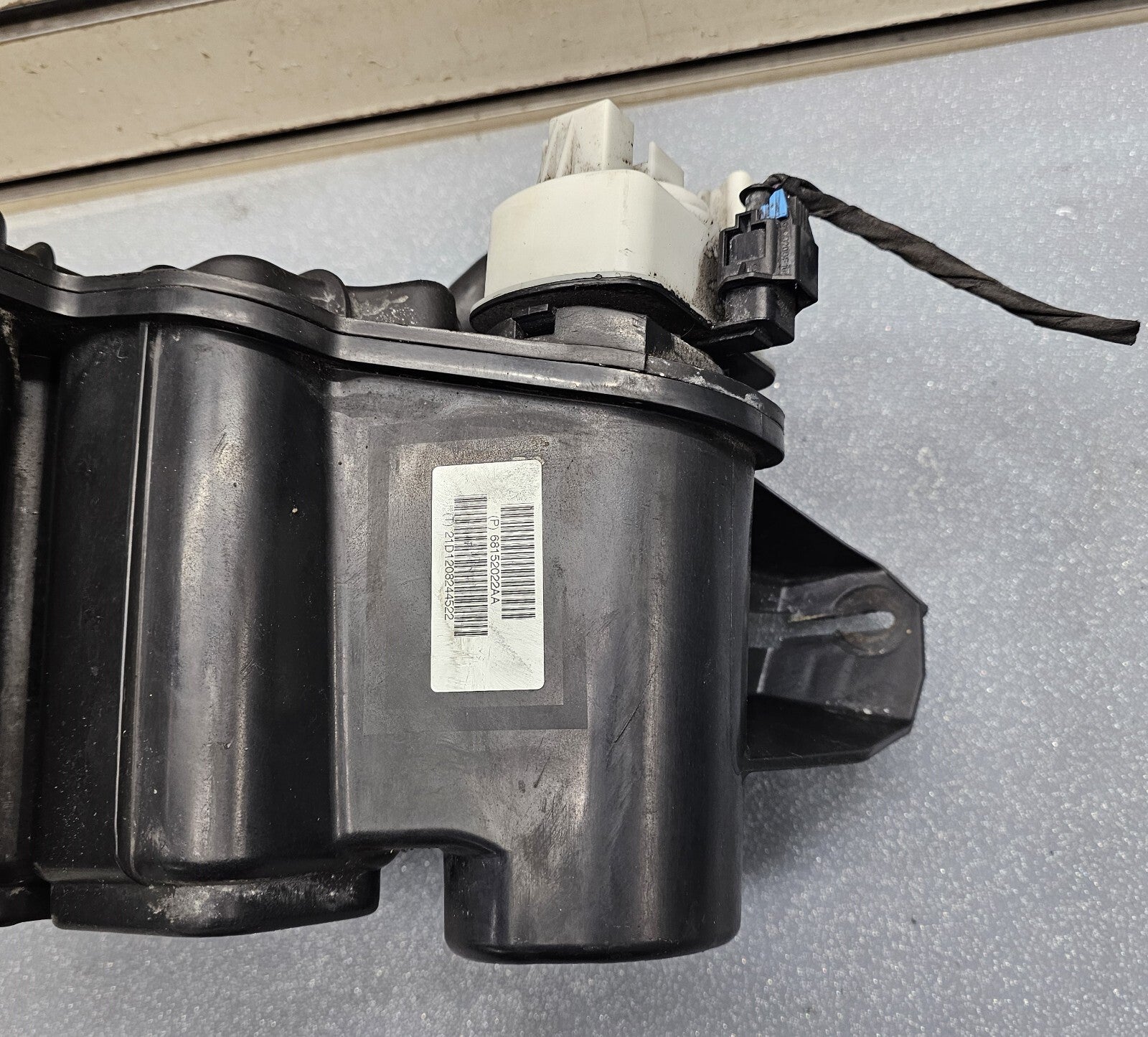 🔥13-16 Dodge Dart Chrysler 200 Jeep Cherokee Fuel Charcoal Vapor Canister 2.4L