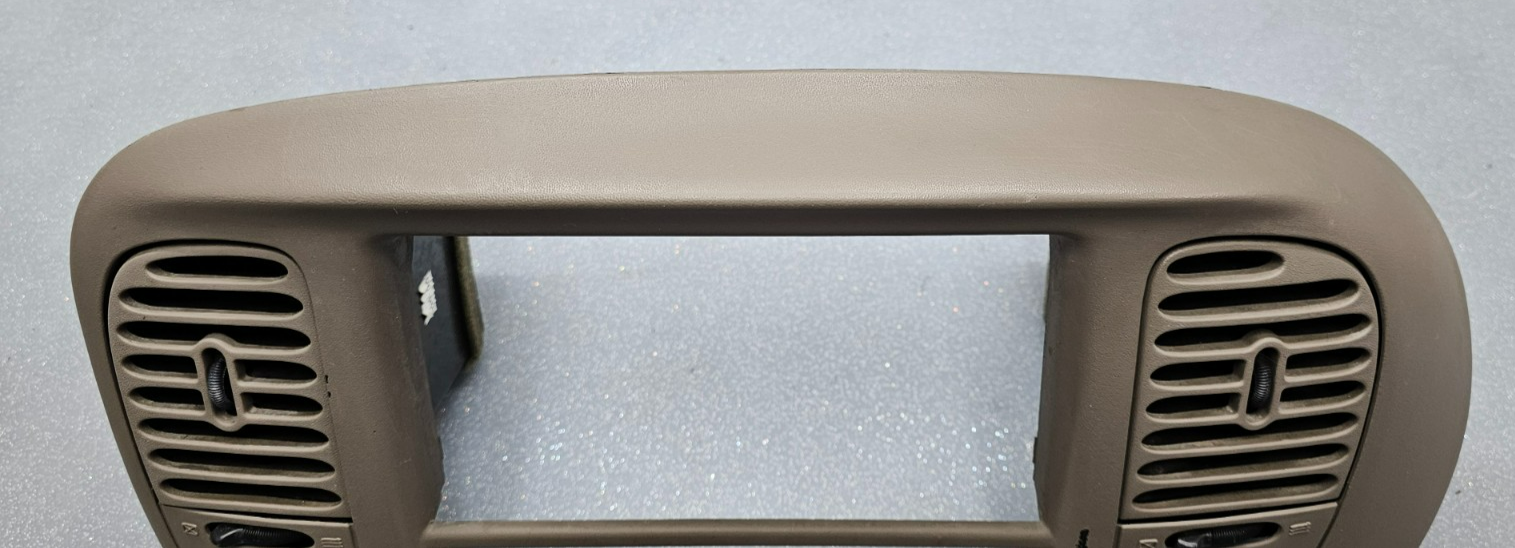 🔥97-03 Ford F150 Center Dash AM FM Radio Climate Trim Stereo BEZEL Panel TAN